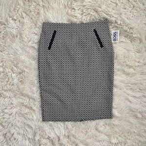 Checkered Pencil Skirt